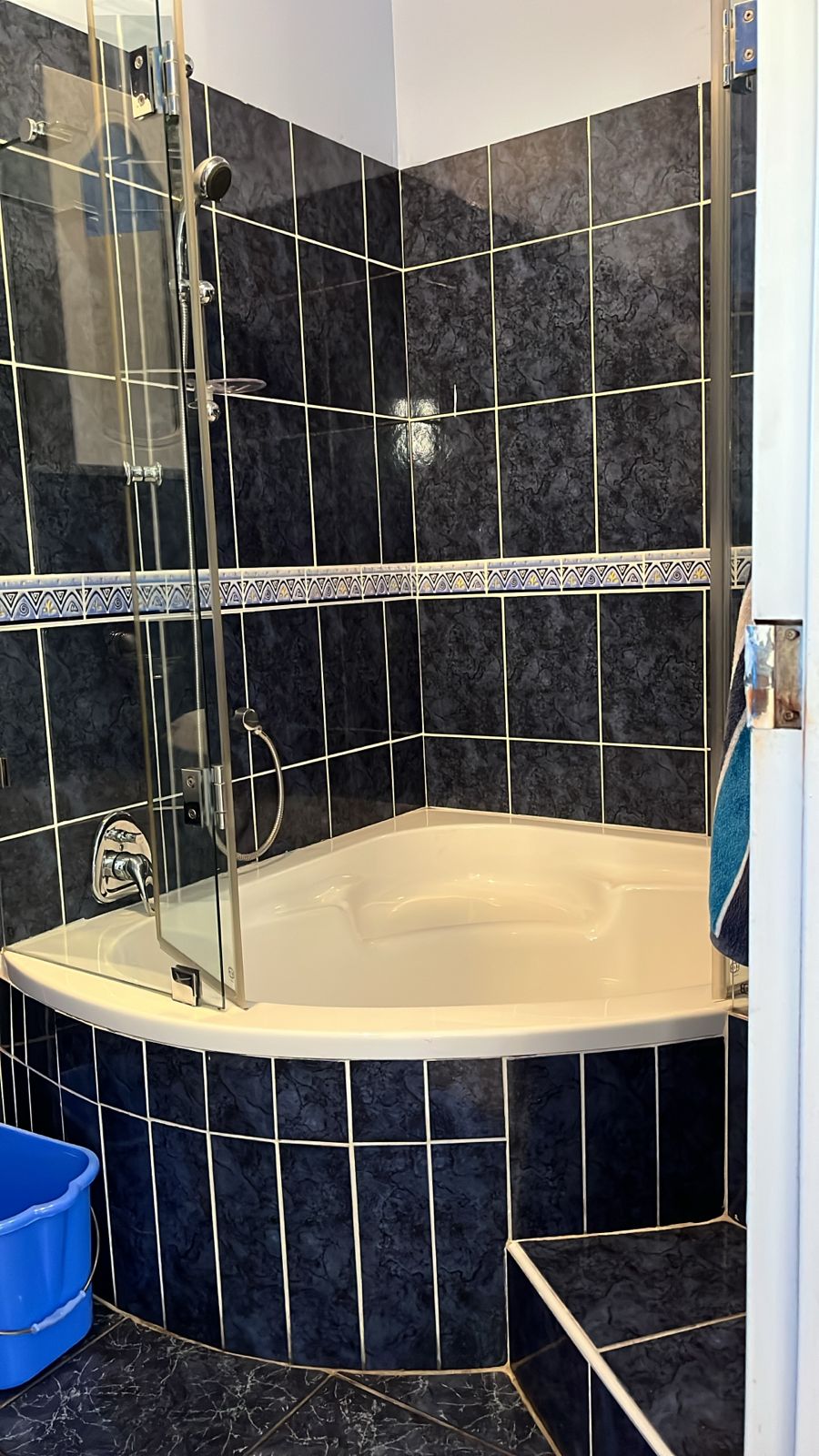  Bedroom Property for Sale in Cravenby Western Cape